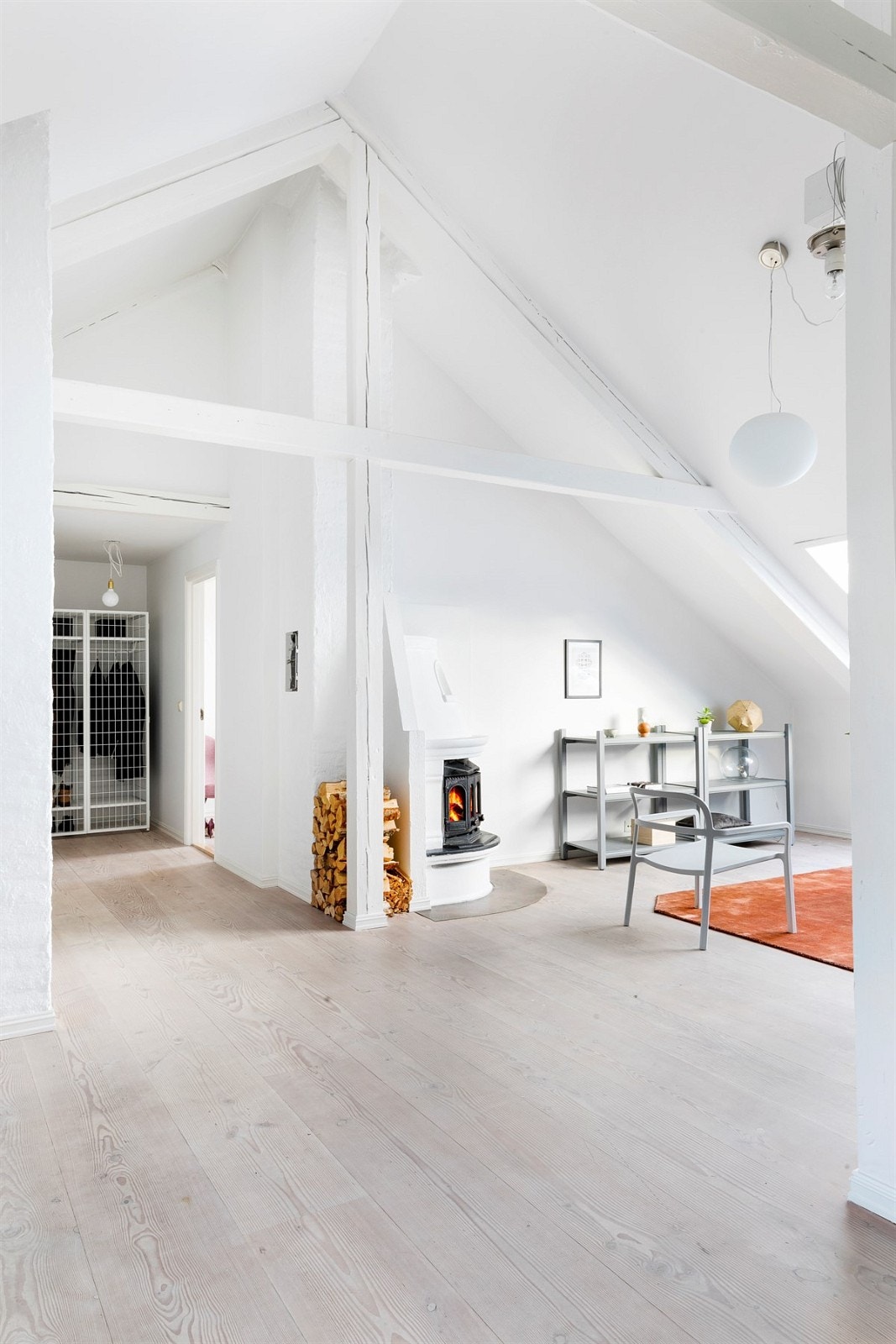 - Mellomgang fra entré - Galleribilde