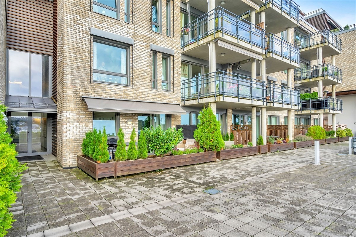 Usjenert og hyggelig terrasse Galleribilde