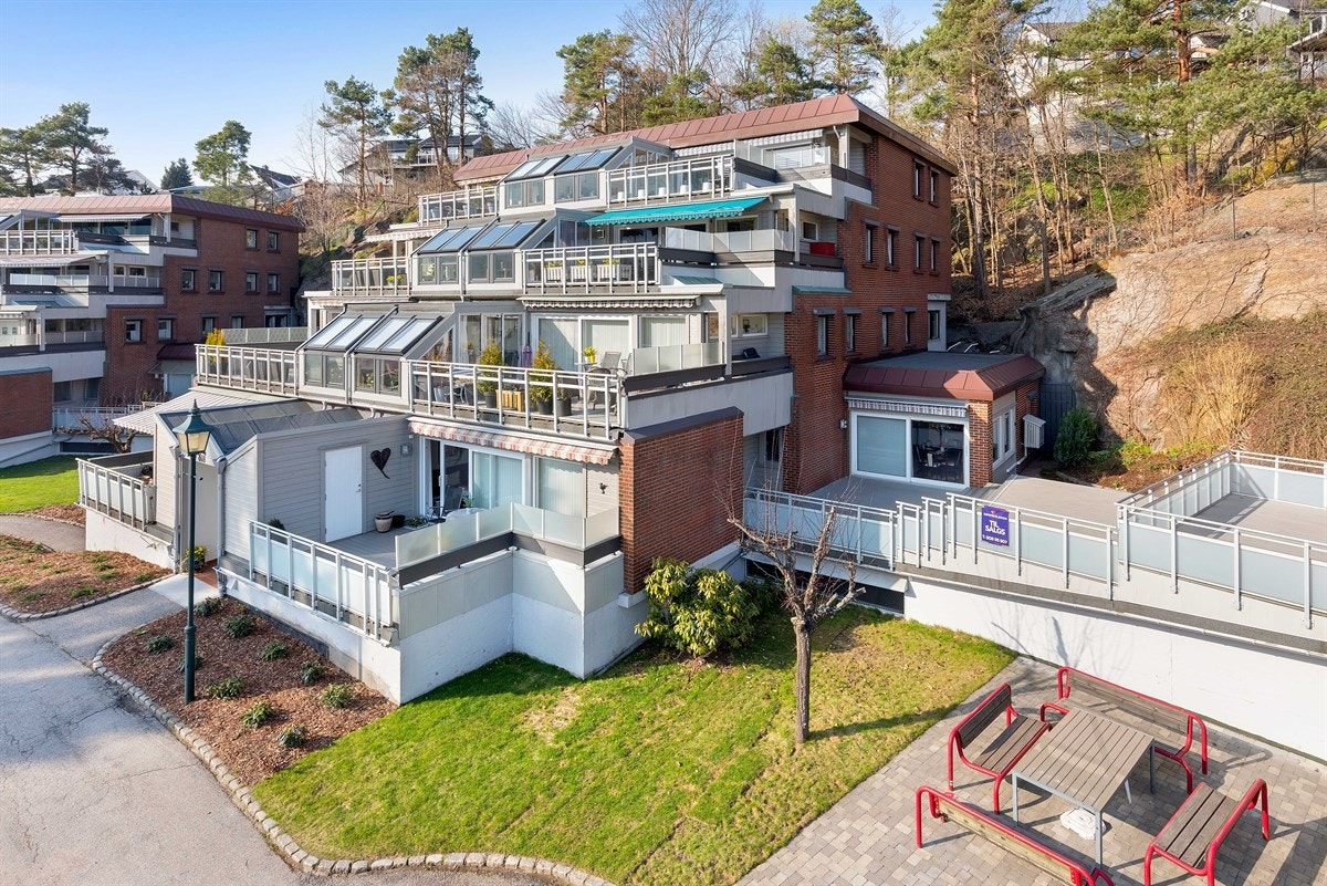 Fasade - Framside Galleribilde