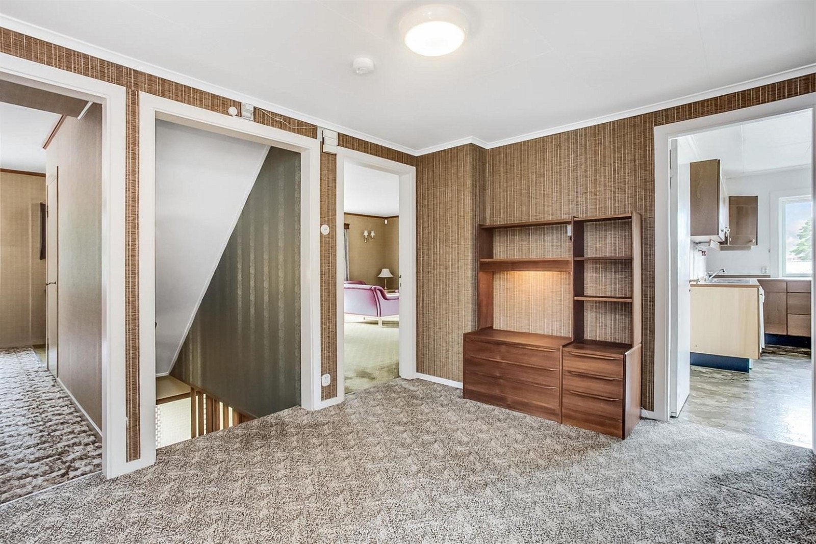 Trapperom i 2.etasje. Galleribilde