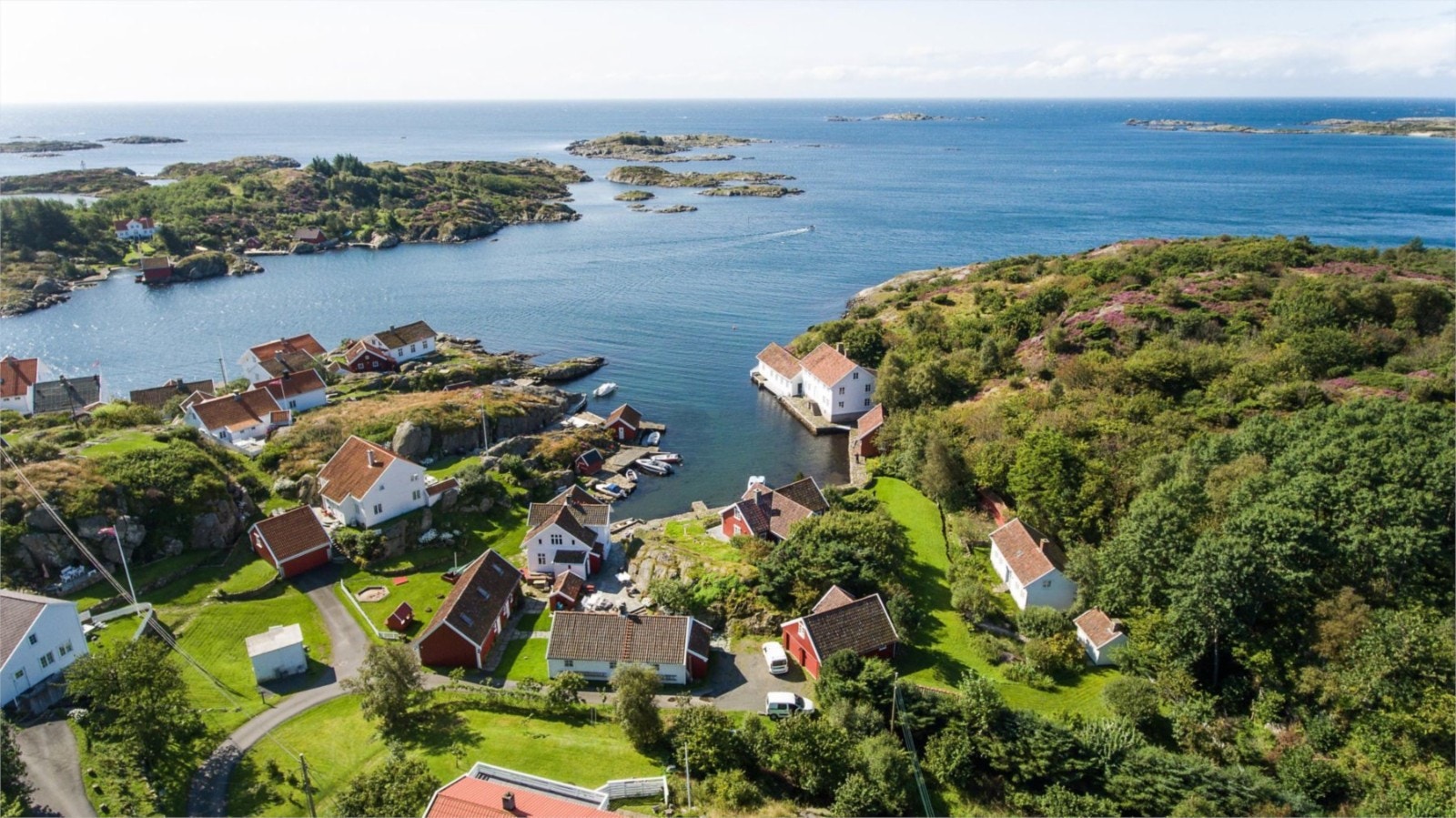 Velkommen til "Bugta" i Loshavn Galleribilde