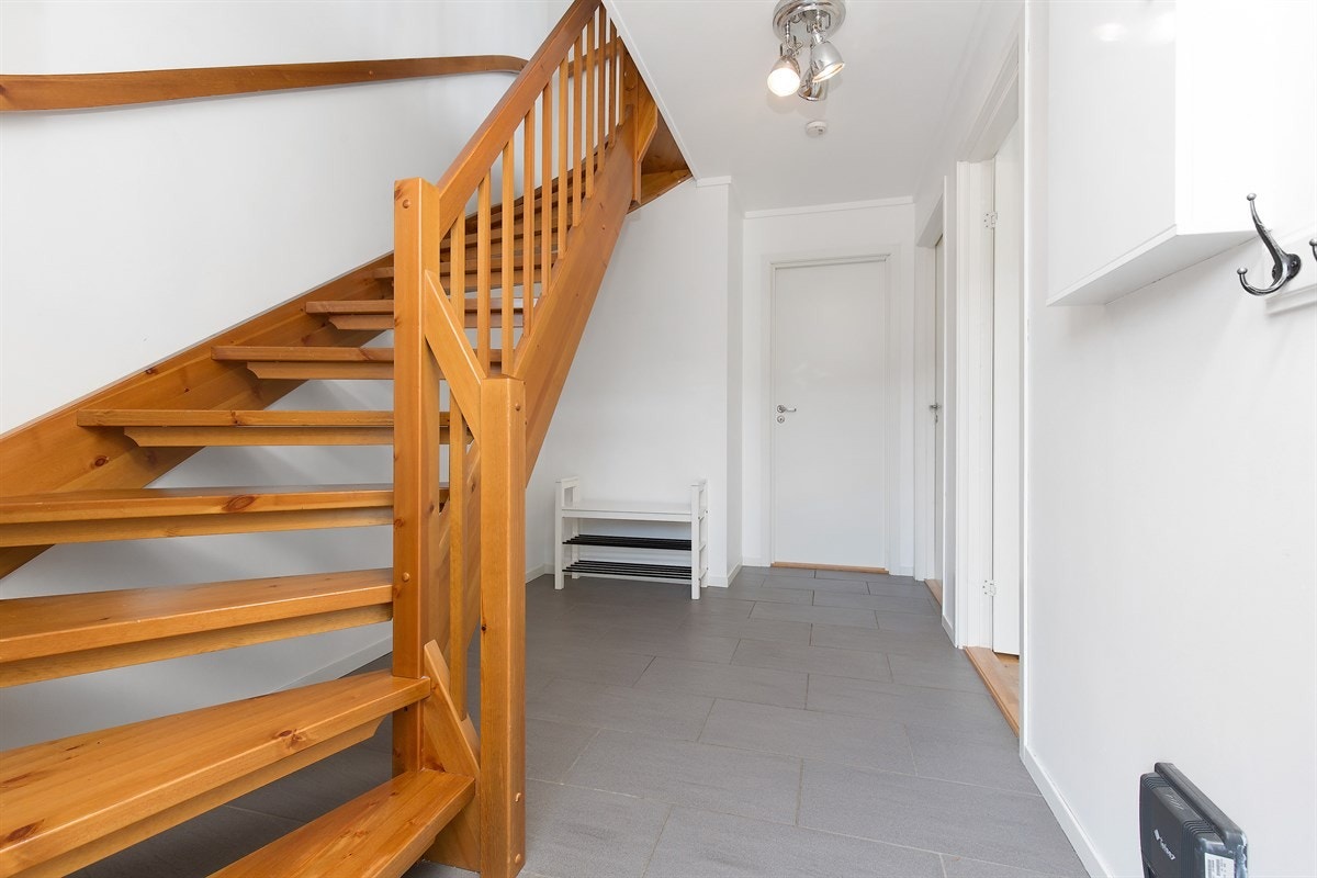 Flislagt gang med varmekabler Galleribilde