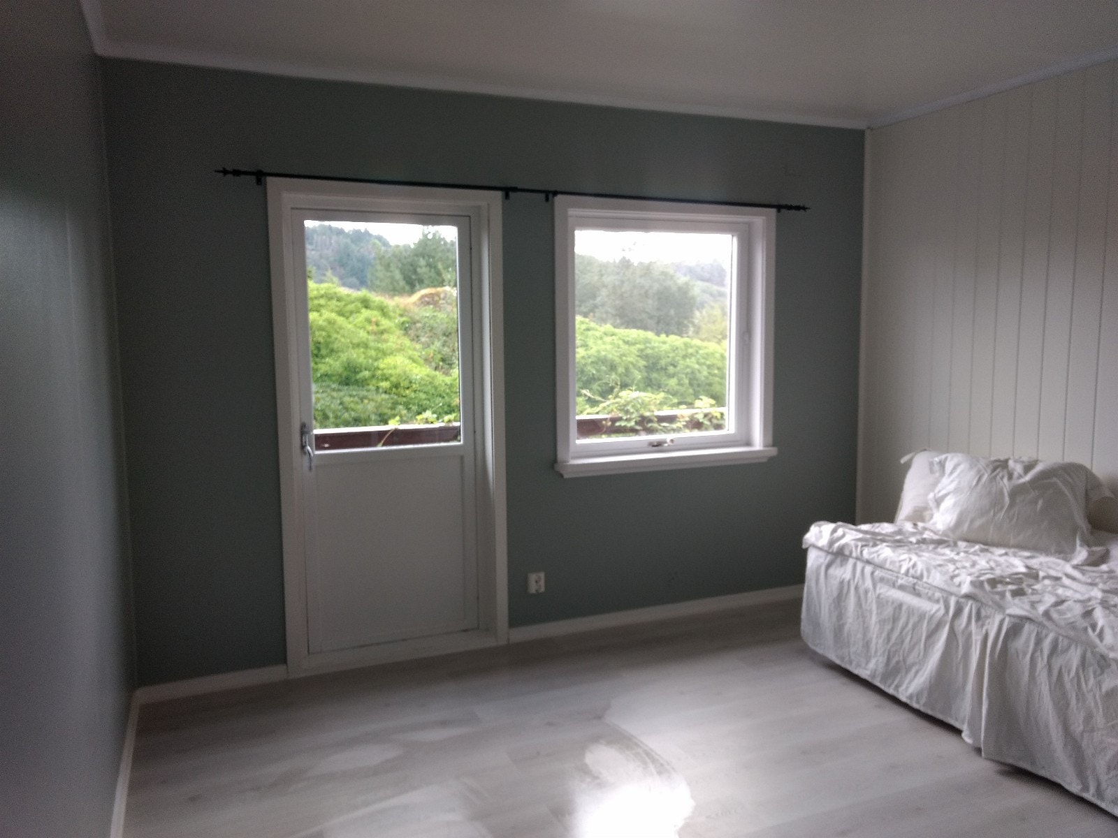 Hovedsoverom med utgang til balkong Galleribilde