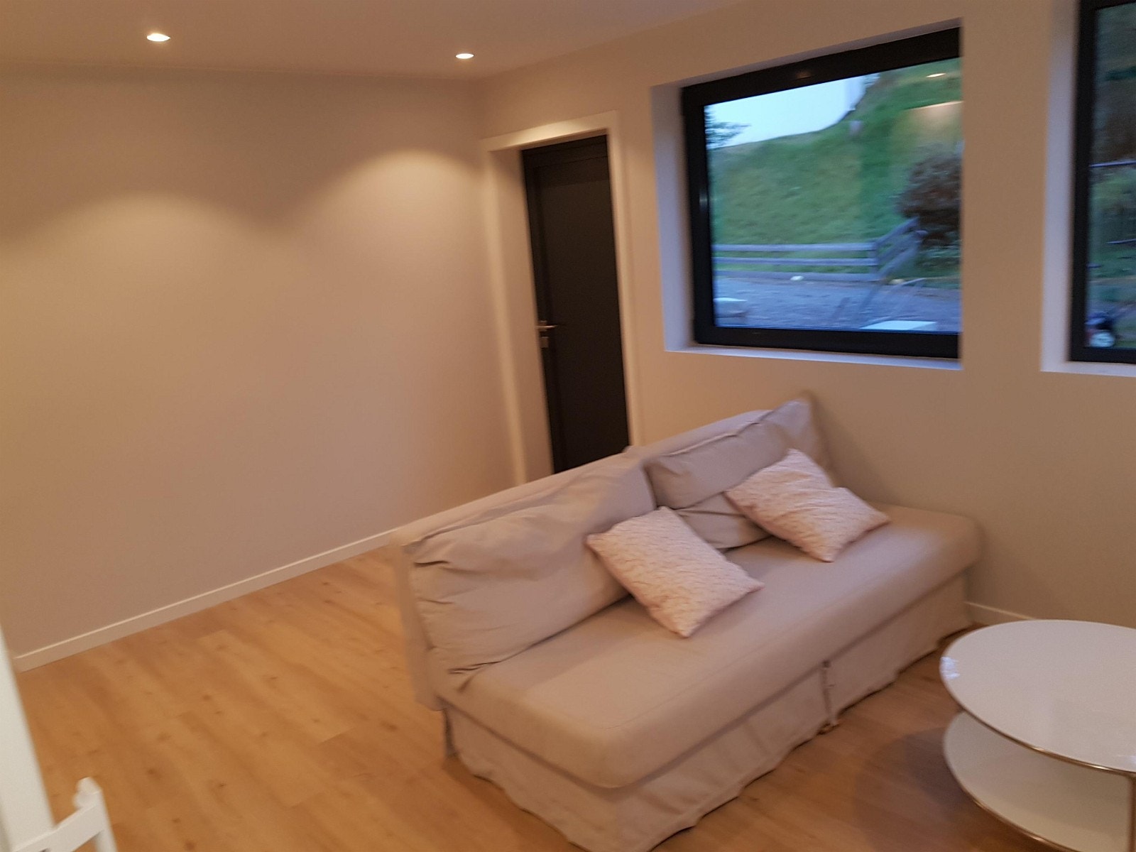 Inngang/ stue Galleribilde