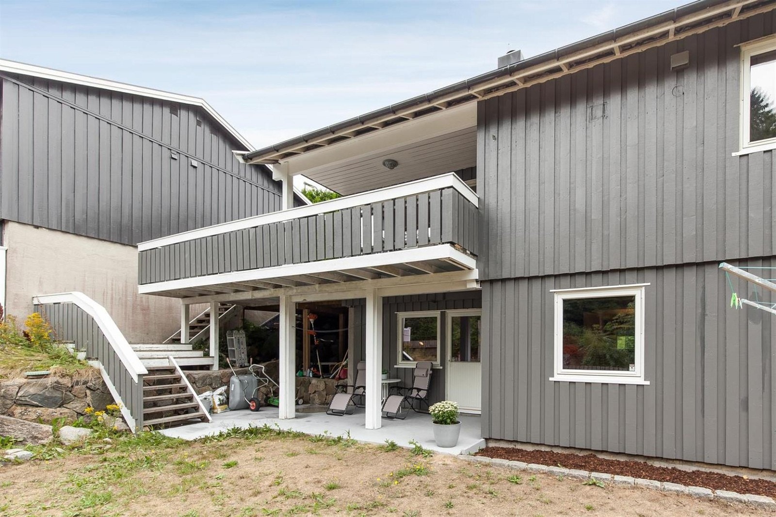 Hele boligen ble nylig malt utvendig. Galleribilde