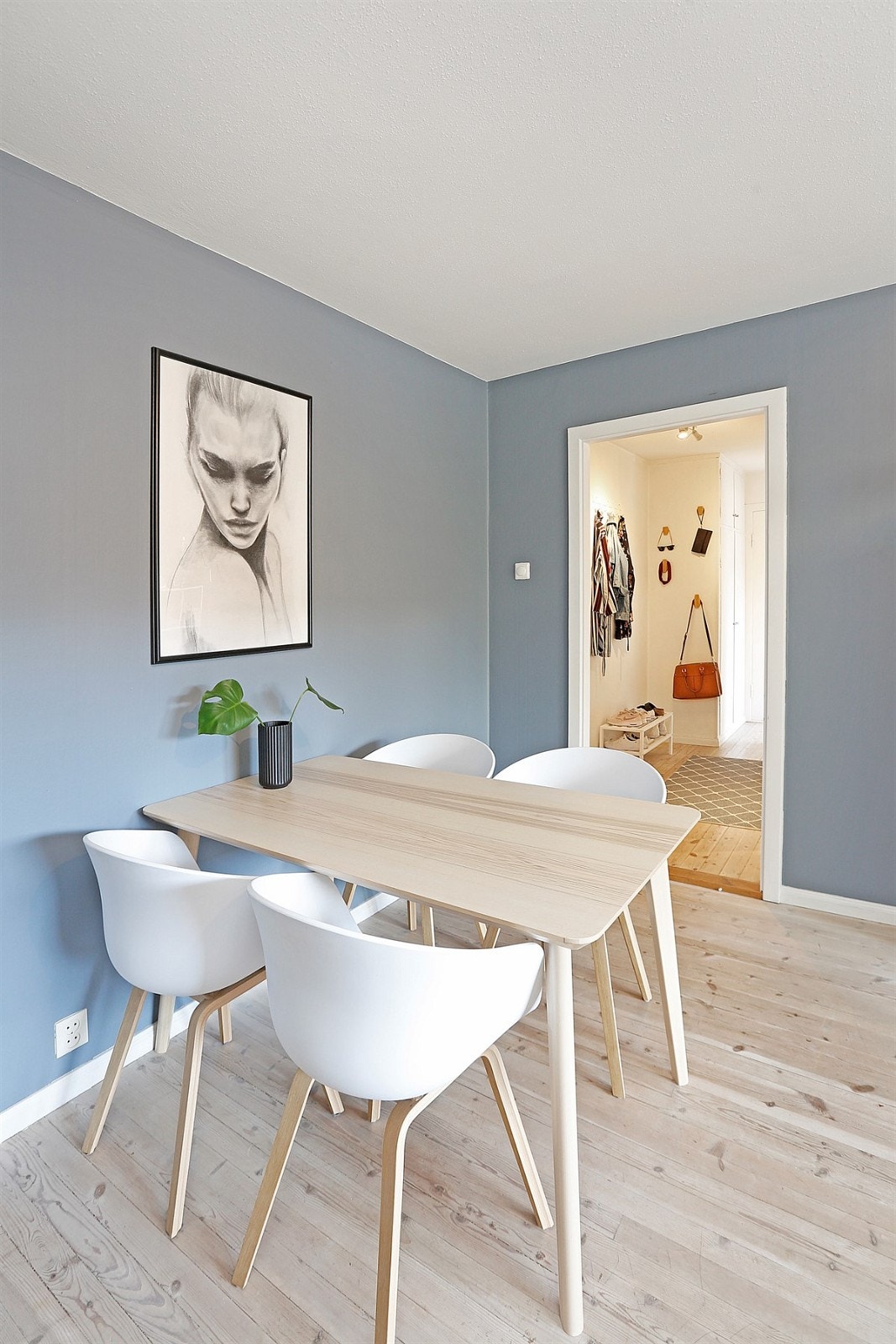 Plass til spisebord i stuen Galleribilde