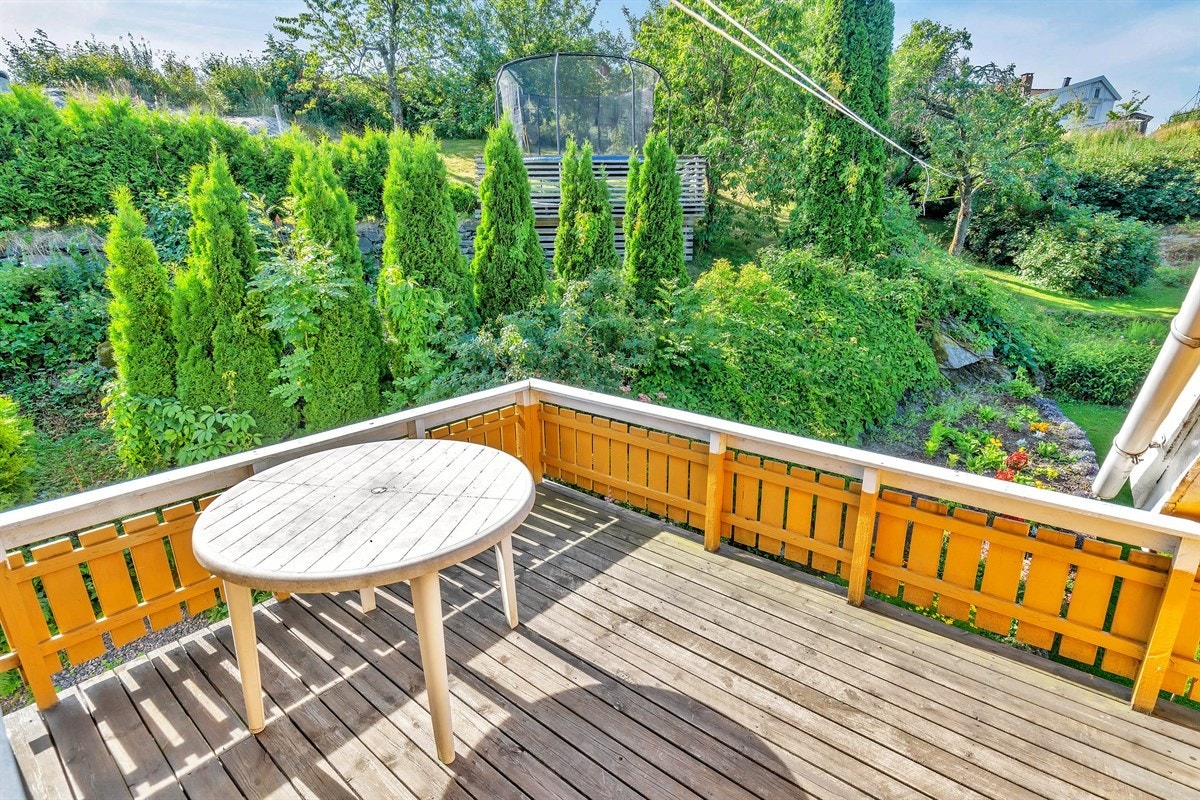 Terrasse oppe Galleribilde