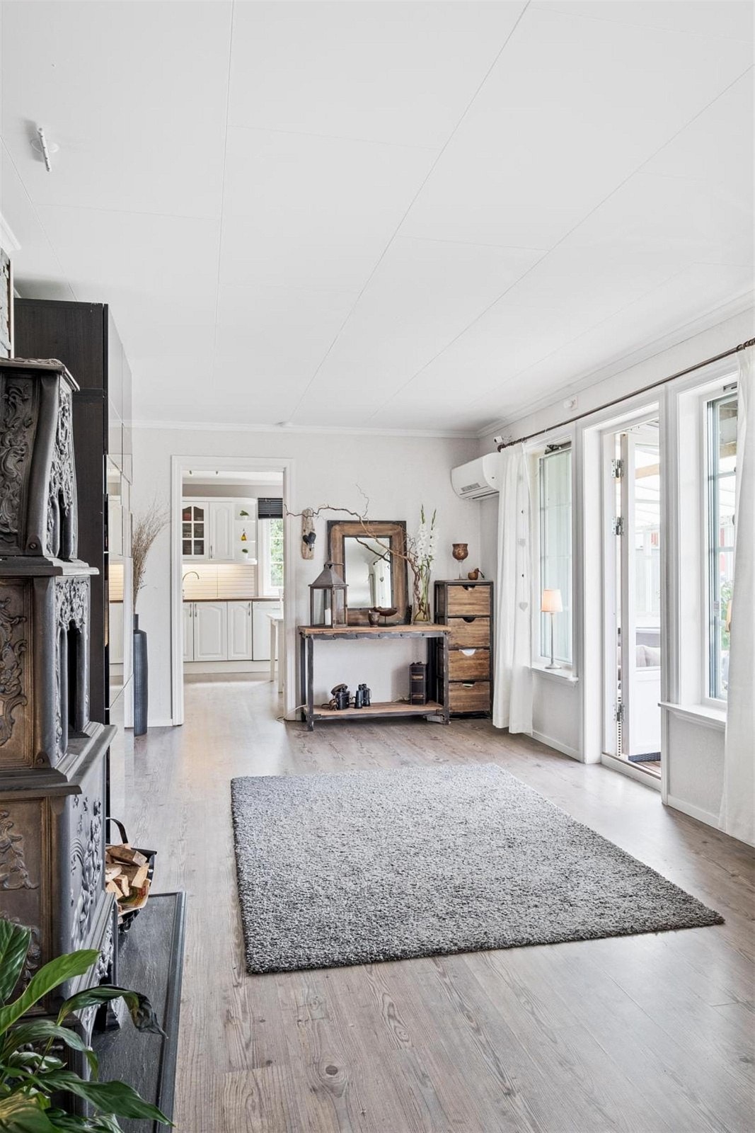 Her er det god plass til annet møblement som spisegruppe. Galleribilde