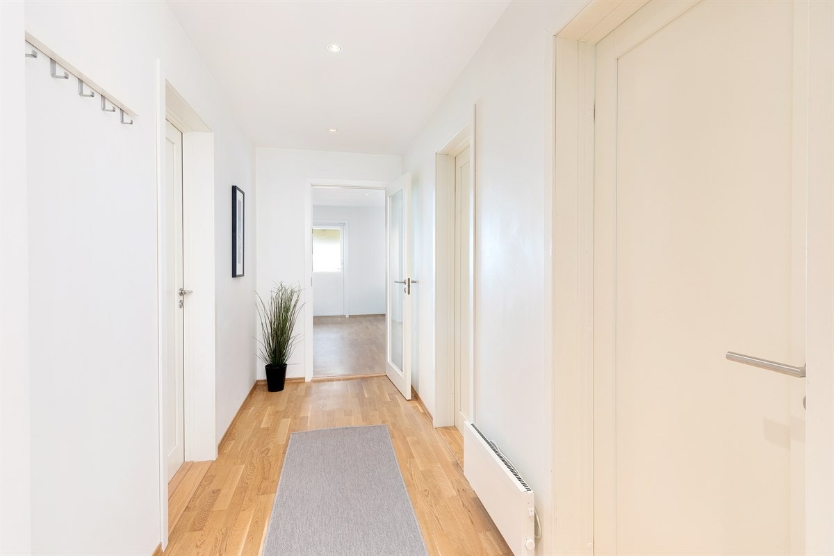 Lys gang/entrè Galleribilde