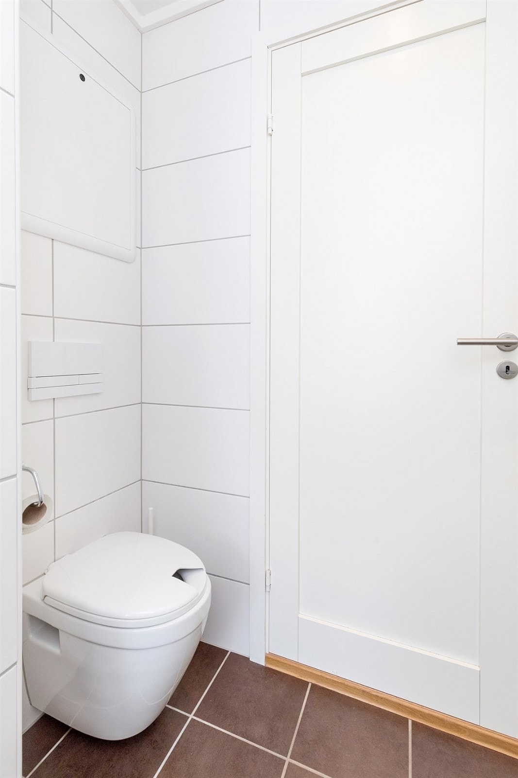 Vegghengt toalett Galleribilde