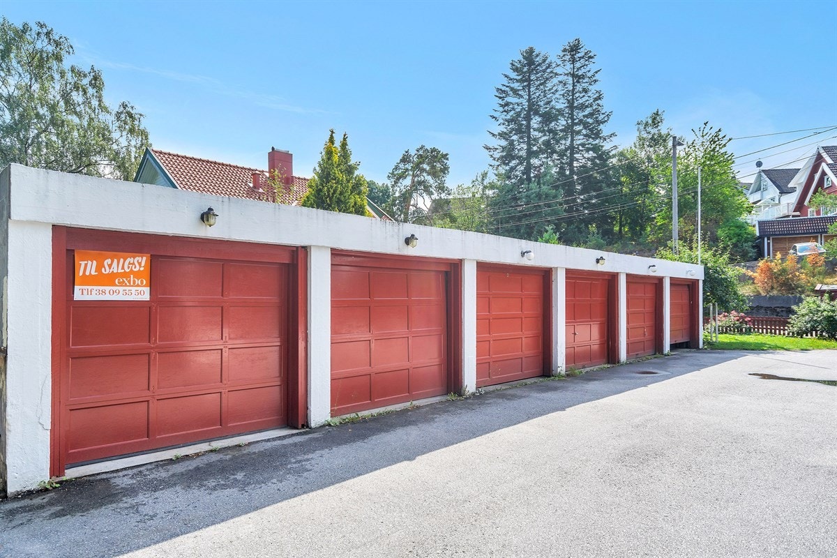 Endegarasje som følger med Galleribilde