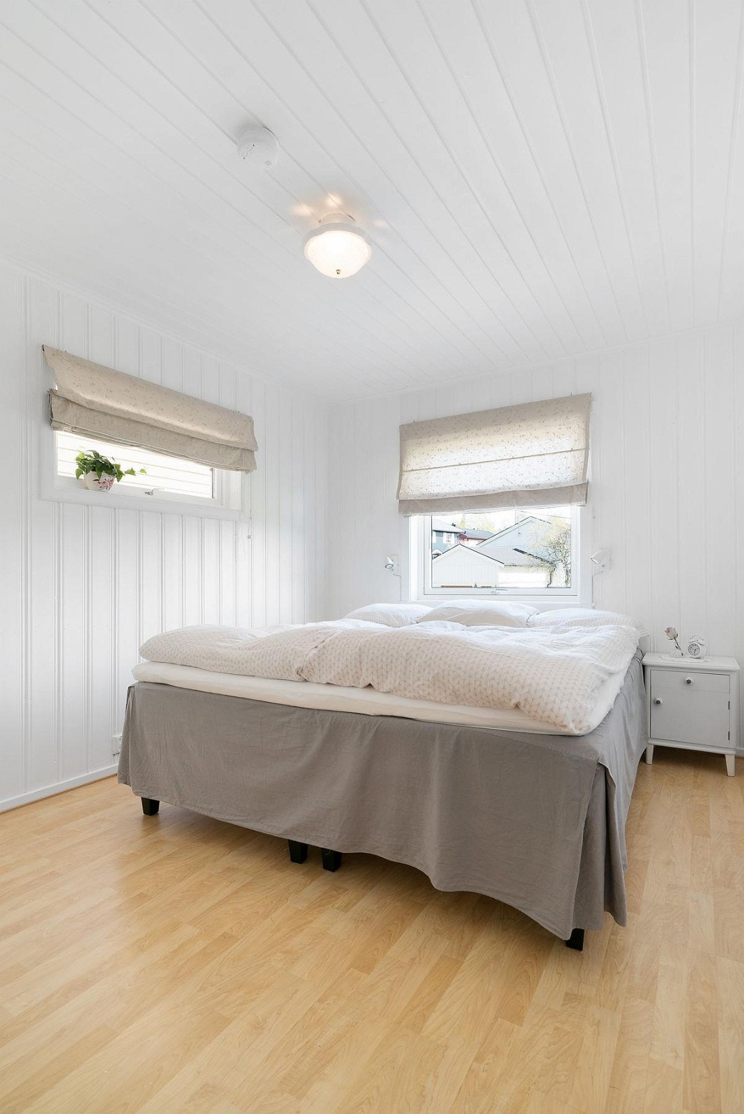 Sov 2 av 5. Dette er i hovedplan. Galleribilde