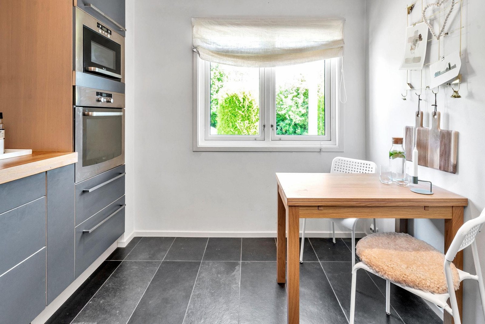 - med plass til spisebord Galleribilde