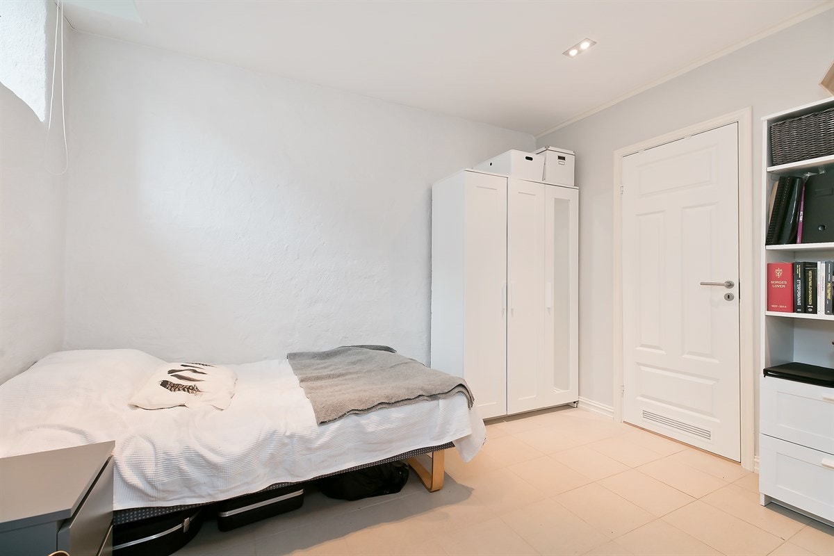 Kjeller er i dag utleid for kr 17.800,- Galleribilde