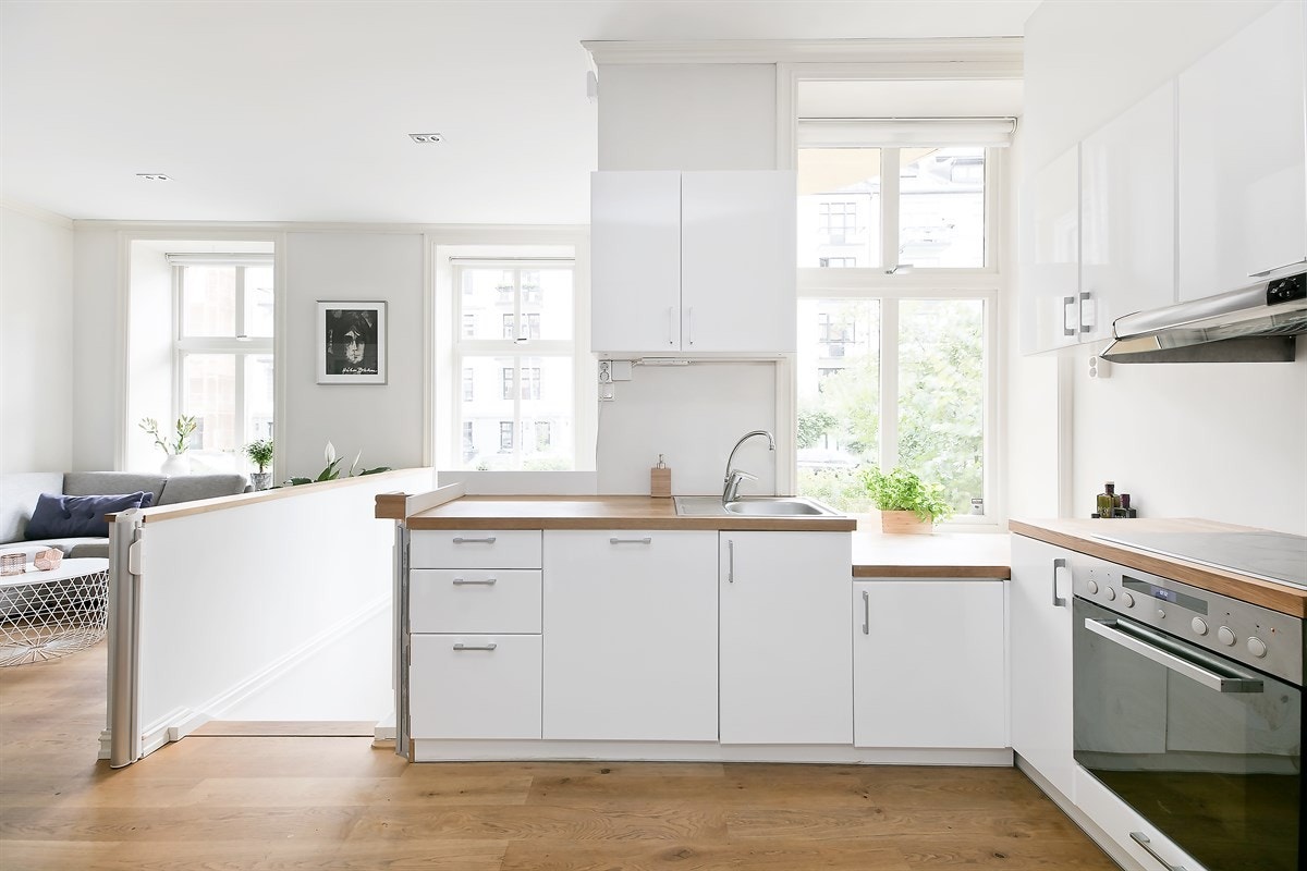 Luftig, innbydende og romslig rom! Galleribilde