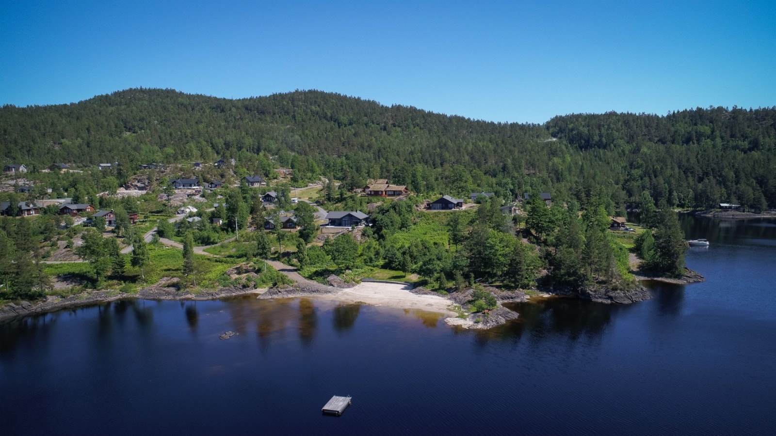 Dronebilde over feltet Galleribilde