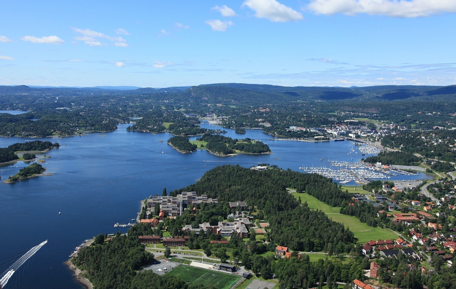 Kun fem minutter fra Sandvika Galleribilde