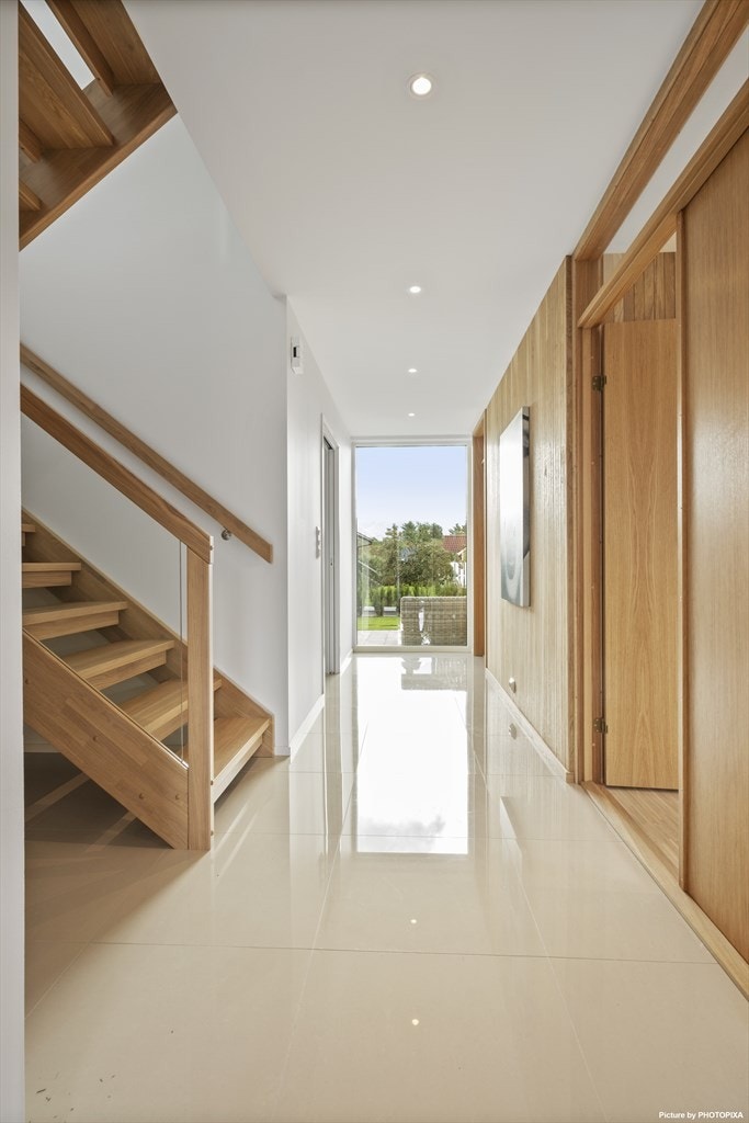 Velkommen inn! Denne boligen er gjennomført fra ende til annen. Og ingenting er overlatt til tilfeldigheten. Galleribilde