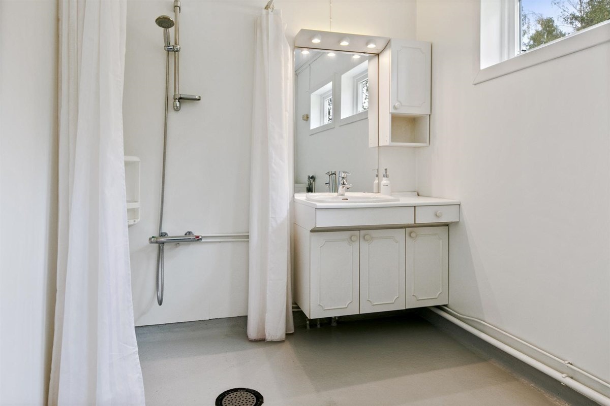 Romslig bad Galleribilde