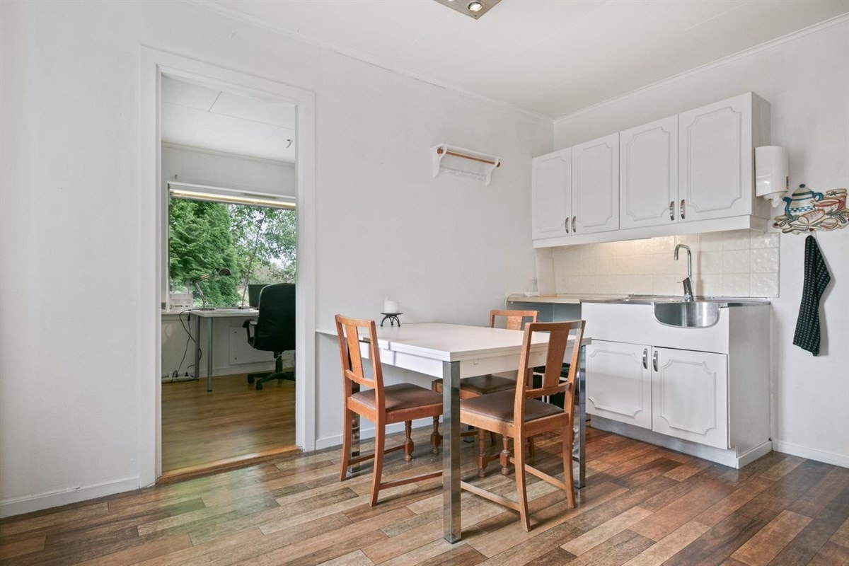 God plass til spisegruppe Galleribilde