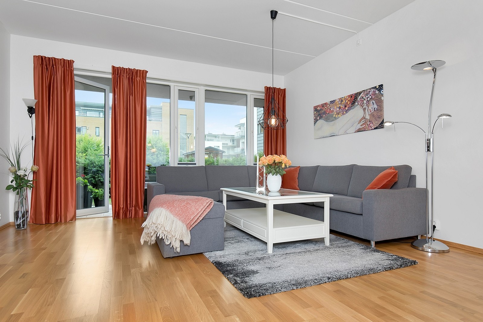 Stue med vannbåren gulvvarme Galleribilde