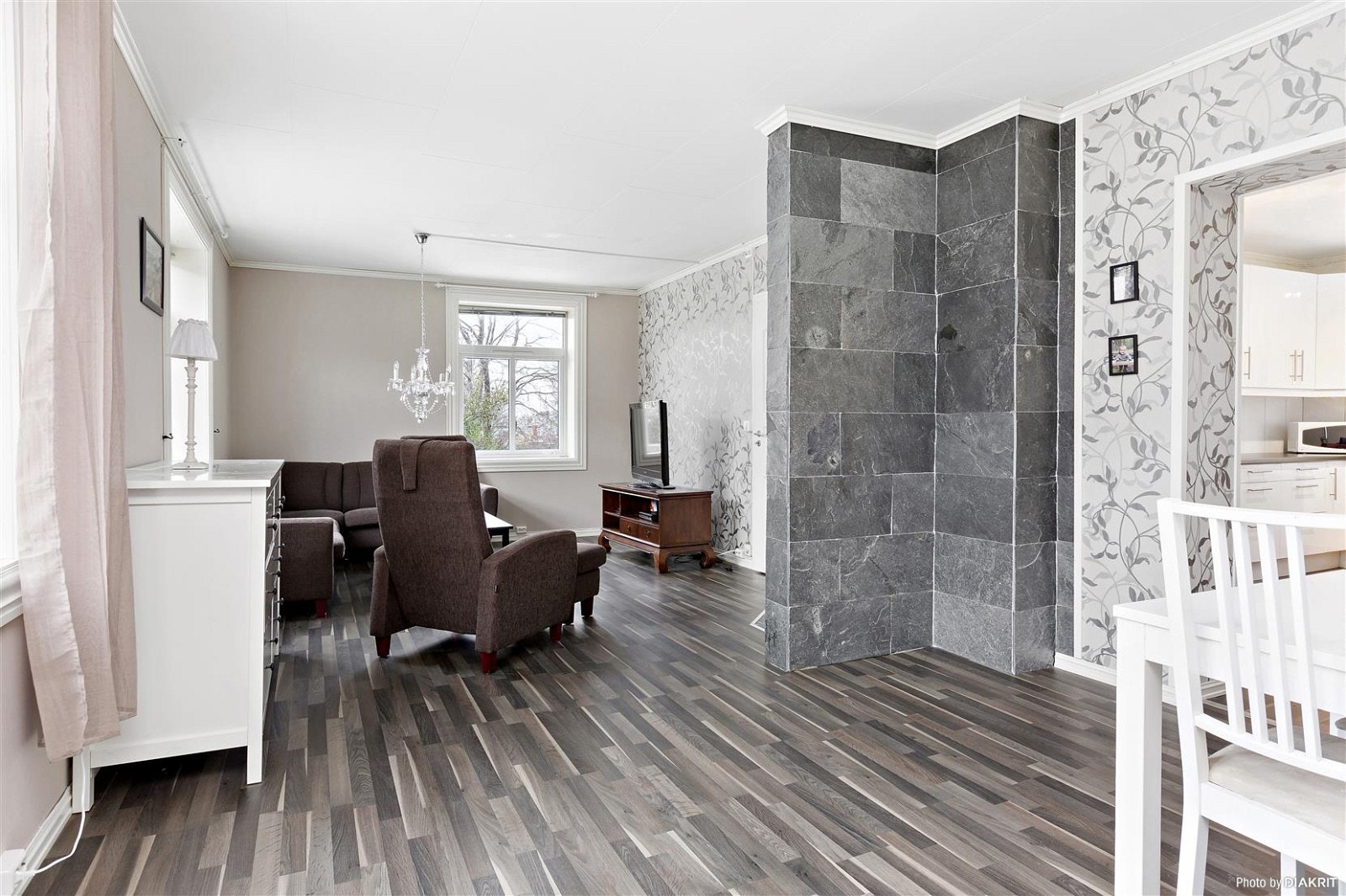 God plass til både sofa- og spisegruppe Galleribilde