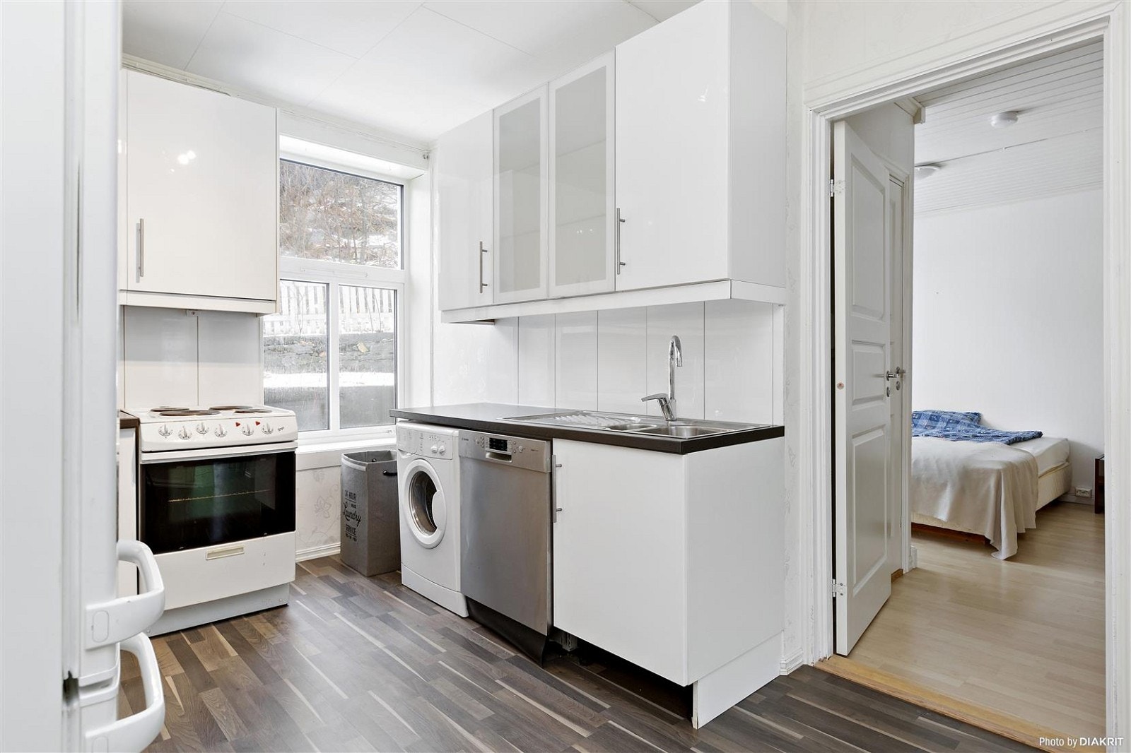 Med inngang til bad og soverom Galleribilde