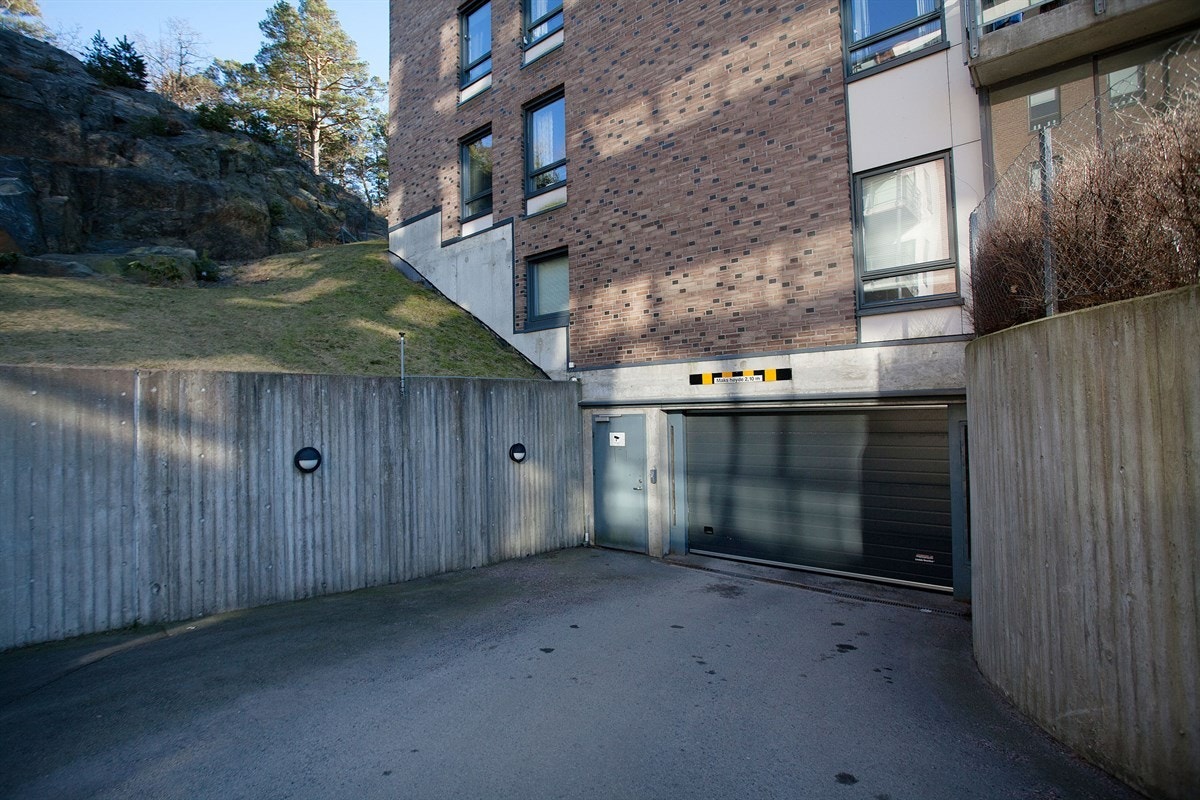 Nedkjørsel til parkeringsanlegg Galleribilde