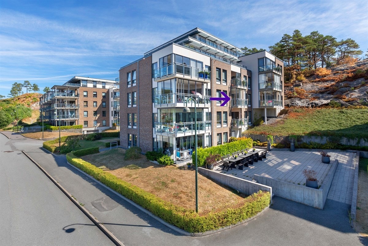 Pen 2 rom andelsleilighet med nydelig utsikt til innseilingen Galleribilde