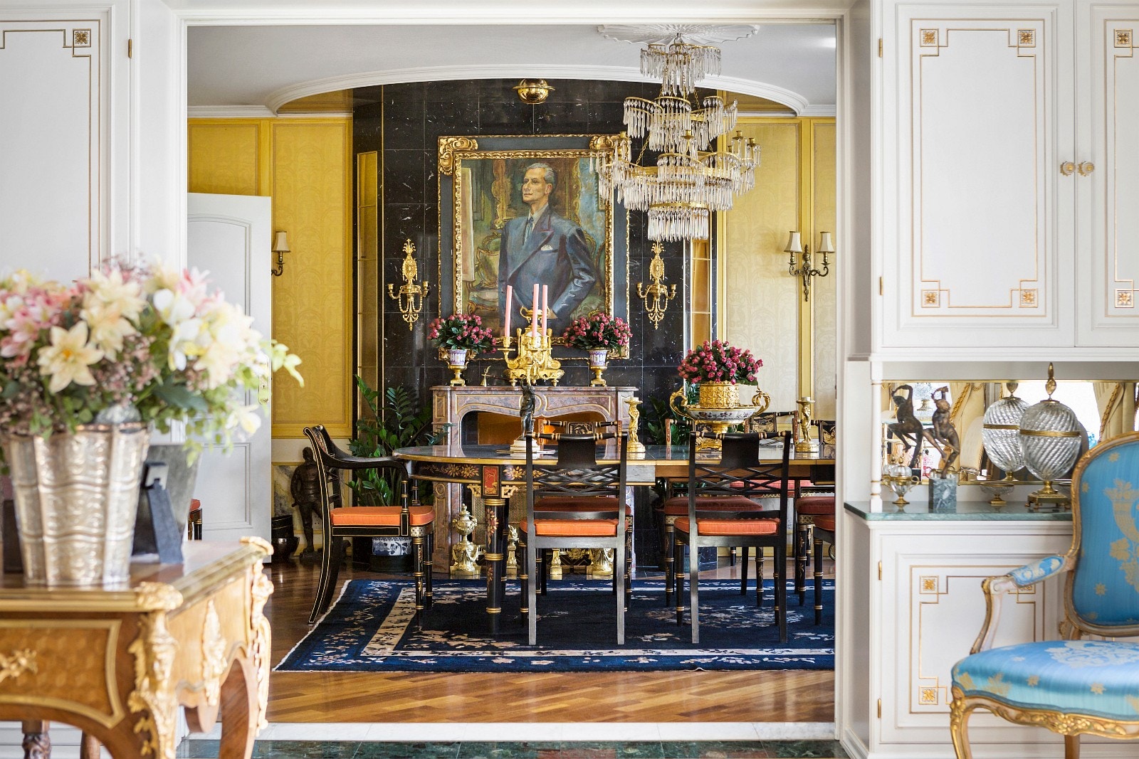 Inn til spisestuen fra stuen Galleribilde