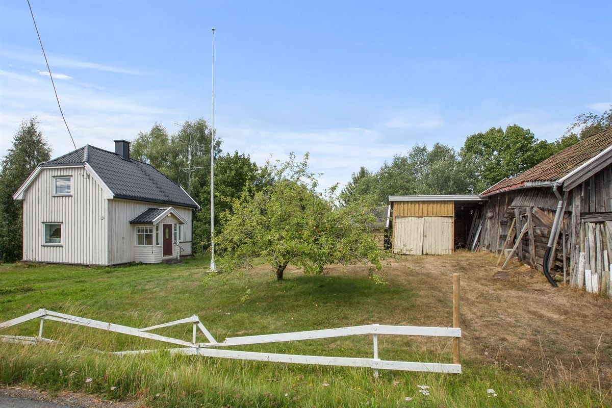 Fasade/hage Galleribilde