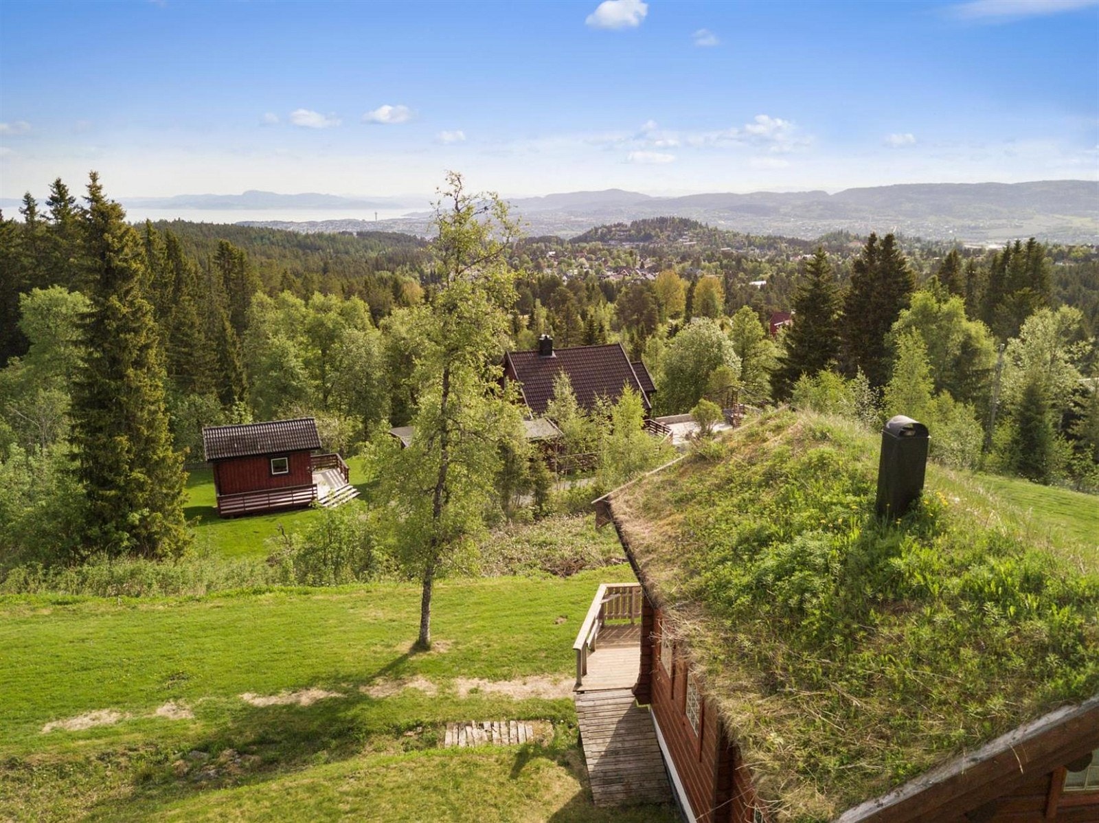 Nydelig utsikt mot fjorden og sentrum. Galleribilde