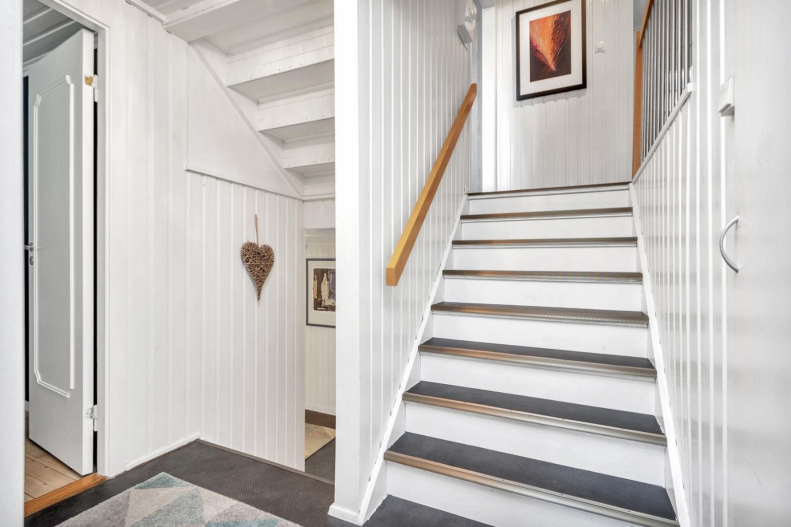 Vi beveger oss ned et plan. Galleribilde