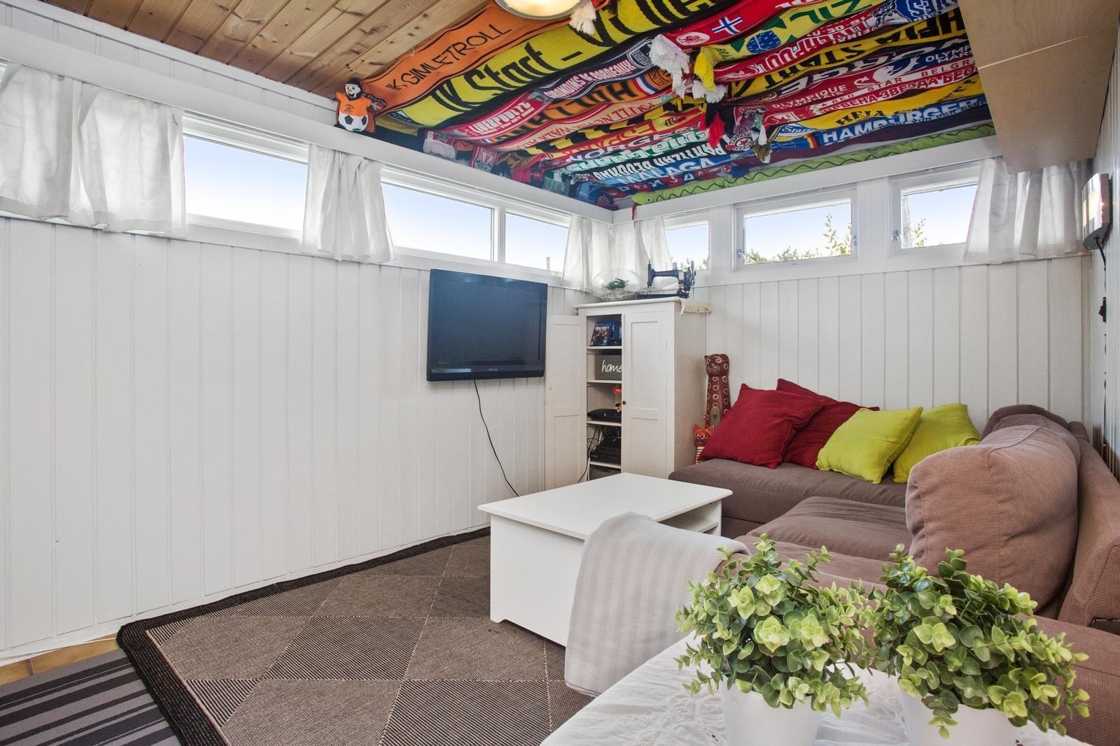 Innredet bod - brukes som TV-stue Galleribilde
