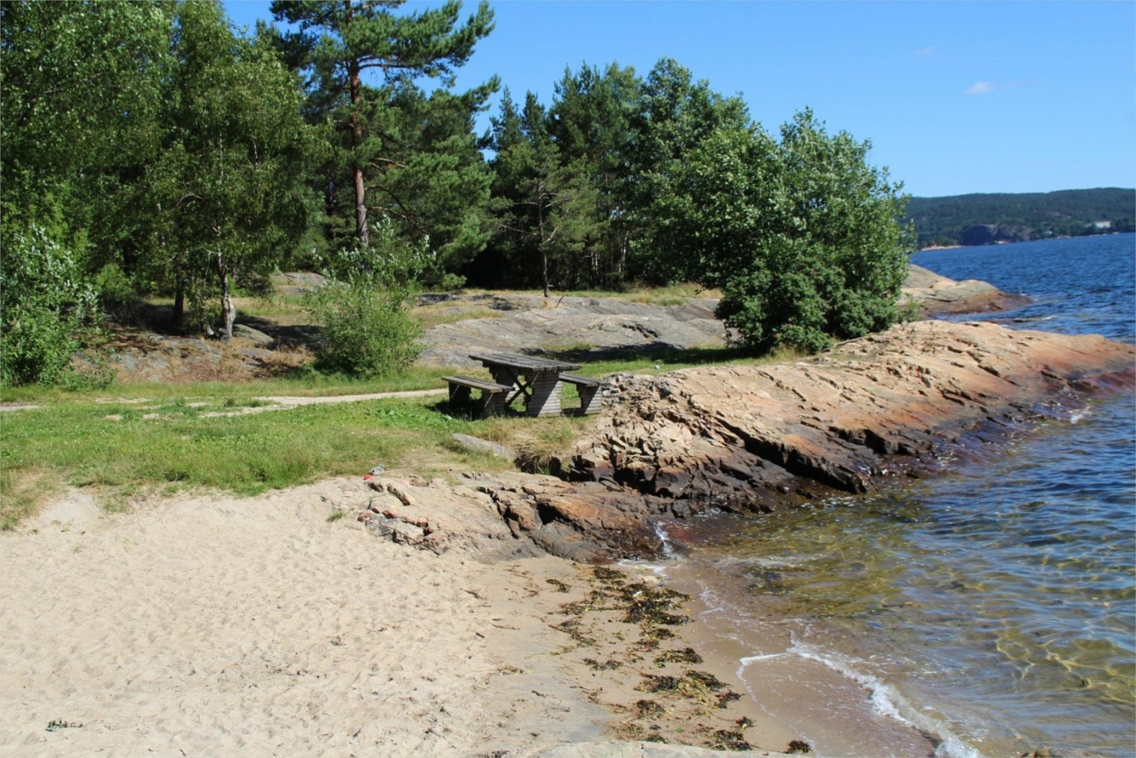 Fra badeplassen ved Paradisbukta Galleribilde