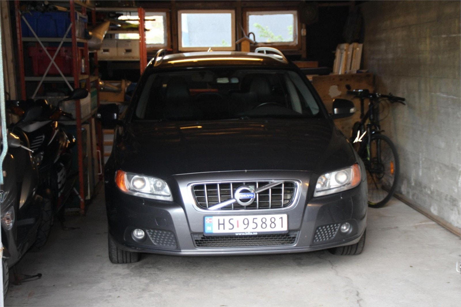 Fra garasjen på tomten Galleribilde