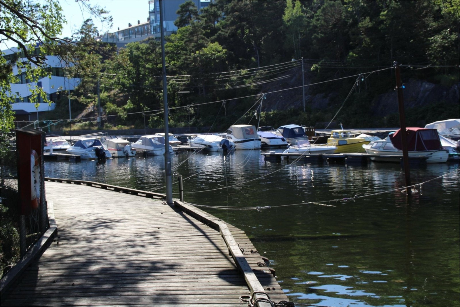 Fra båthavnen ved Narviga Galleribilde