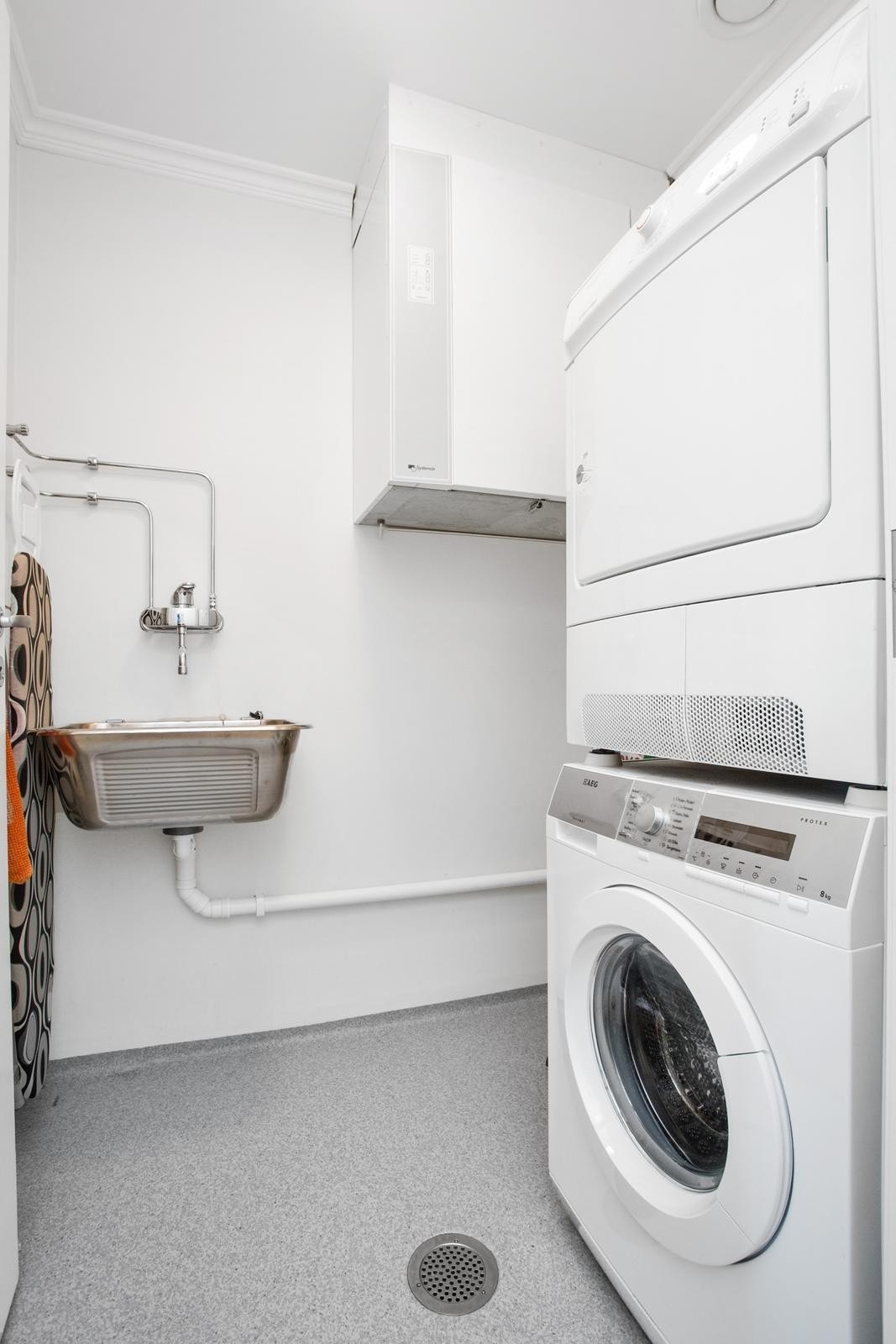 Fra vaskerom/innebod Galleribilde