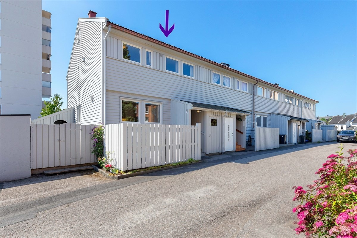 Fasade ved inngangsparti Galleribilde