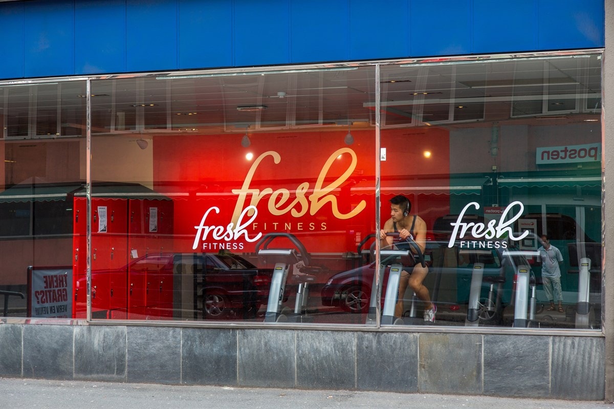 Området byr på mange muligheter for å holde seg aktiv, blant annet finnes Fresh Fitness kun 3 minutter unna leiligheten. Galleribilde