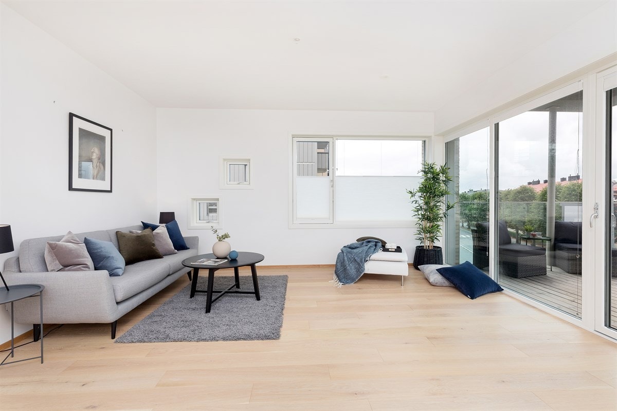 Fra stuen er det tilkomst til balkong Galleribilde