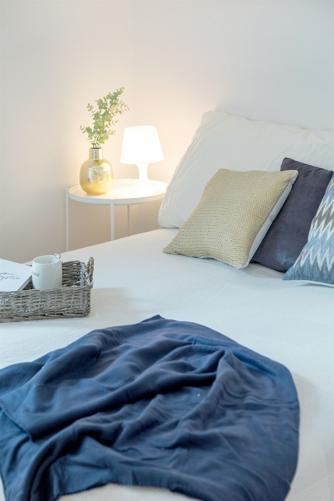 God plass til dobbeltseng på hovedsoverom Galleribilde