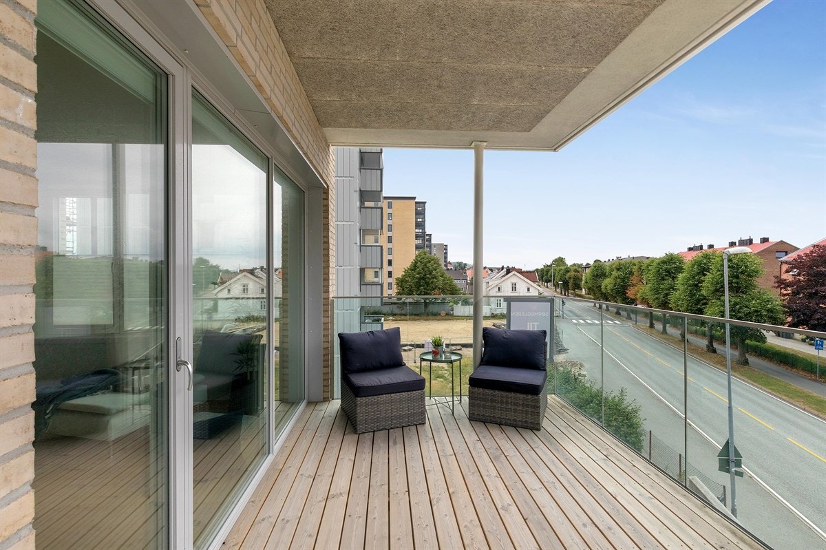 Terrassen er ca. 12 kvm Galleribilde