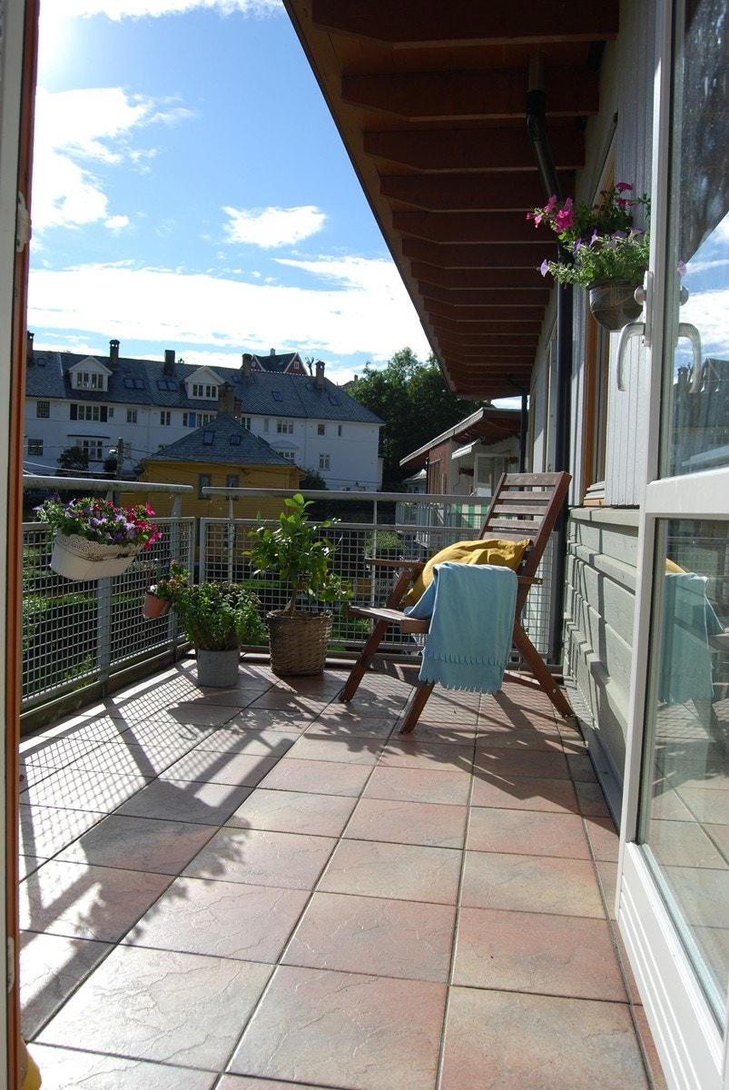 Solrik terrasse Galleribilde