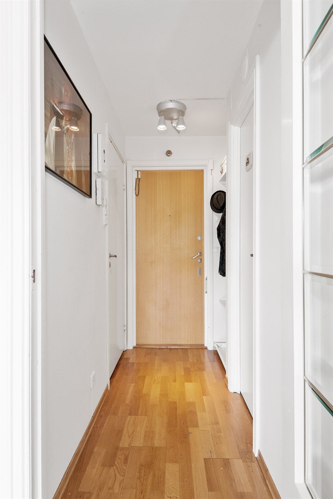 Entré. Galleribilde