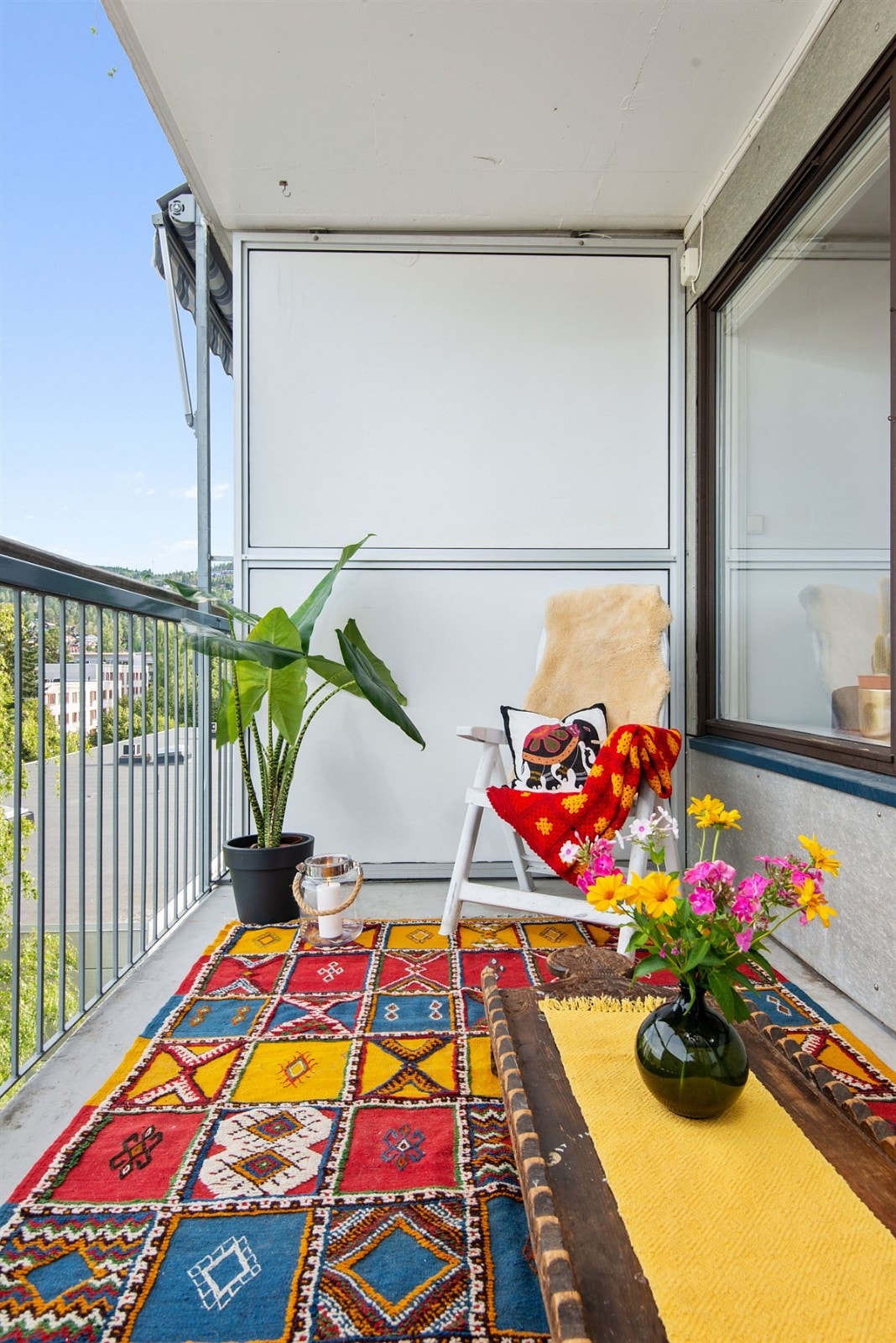 Balkongen er orientert mot nordvest. Galleribilde