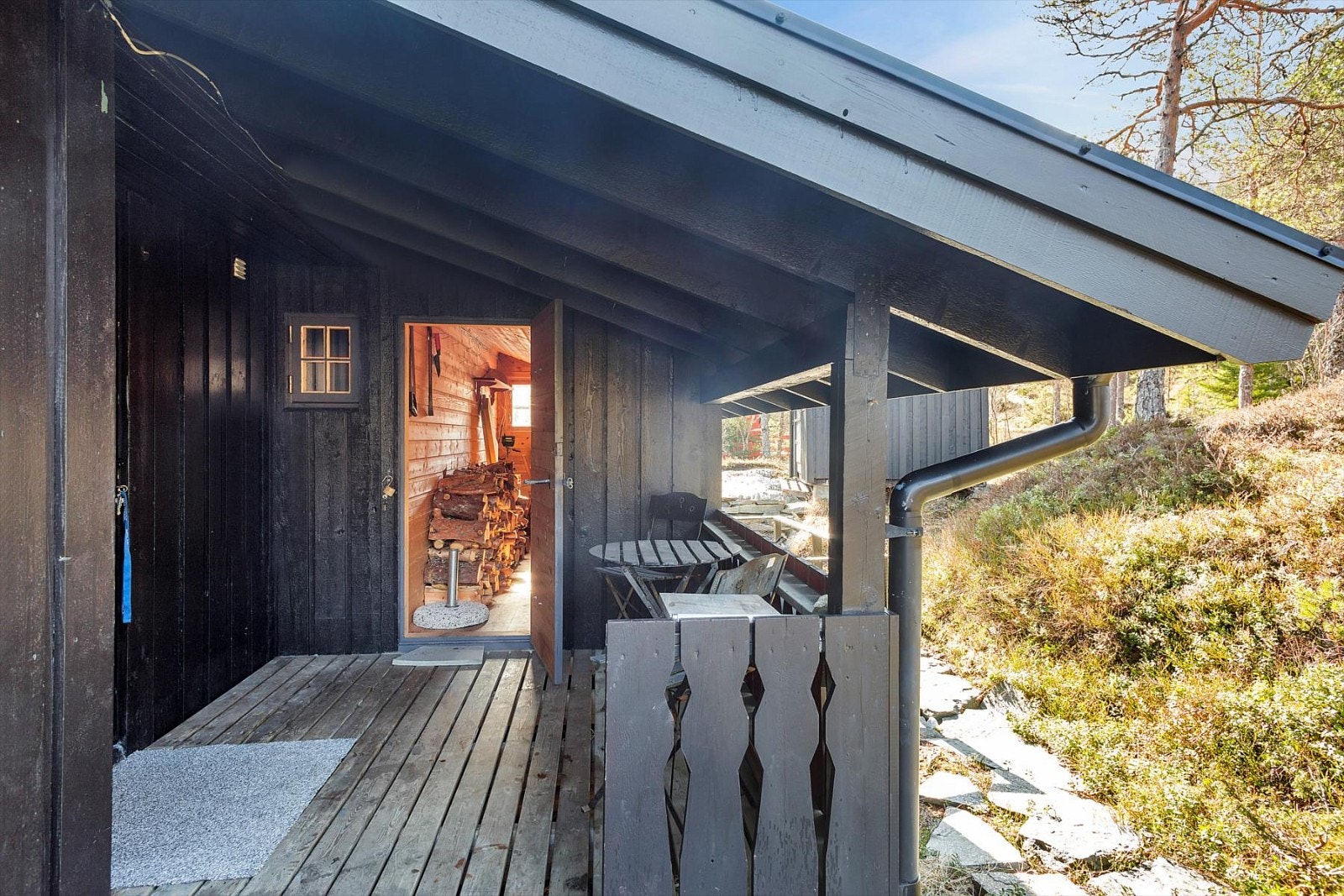 Adkomst/inngangsparti. Galleribilde