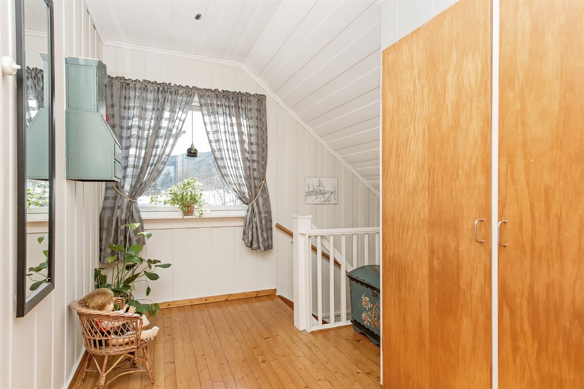 Gang, 2. etg. Galleribilde