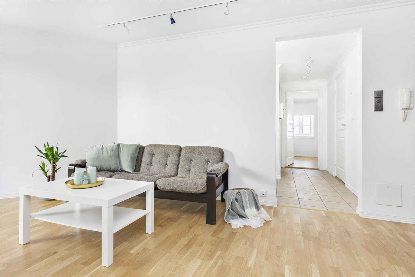 Lys og tiltalende stue. Galleribilde