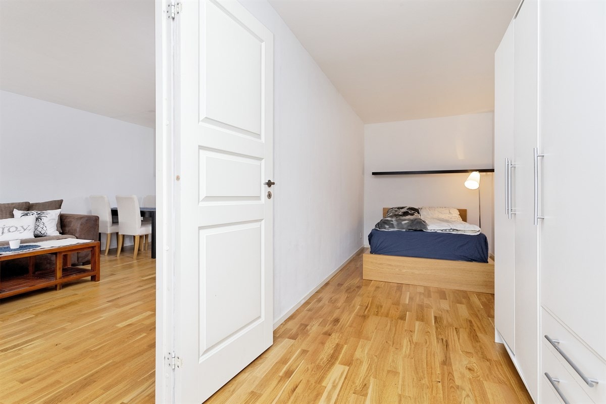 Tilgang til soverom fra stuen Galleribilde